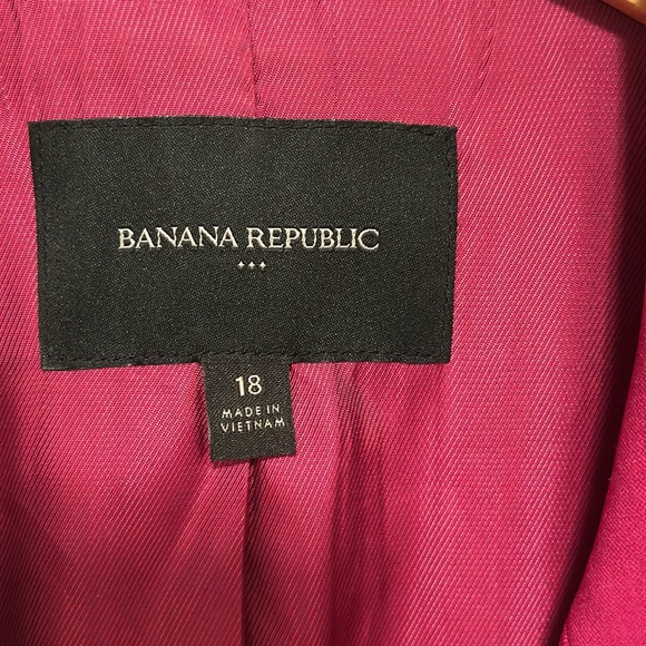 Banana Republic Fuchsia Blazer - Picture 2 of 3